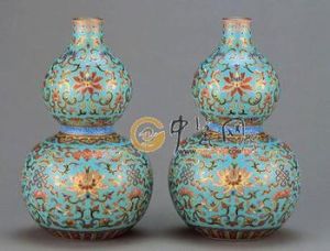 粉彩纏枝蓮紋葫蘆瓶 粉彩纏枝蓮紋葫蘆瓶