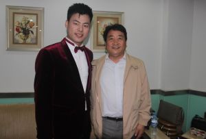 趙梓琳與著名相聲表演藝術家姜昆