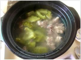 苦瓜軟骨湯 苦瓜軟骨湯