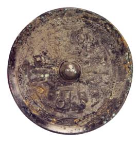 東漢青銅神人車馬畫像鏡 東漢青銅神人車馬畫像鏡