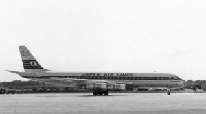日航第一架噴射機，道格拉斯DC-8