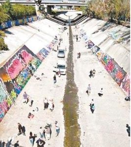 起點：黑幫經常火拚的一條街