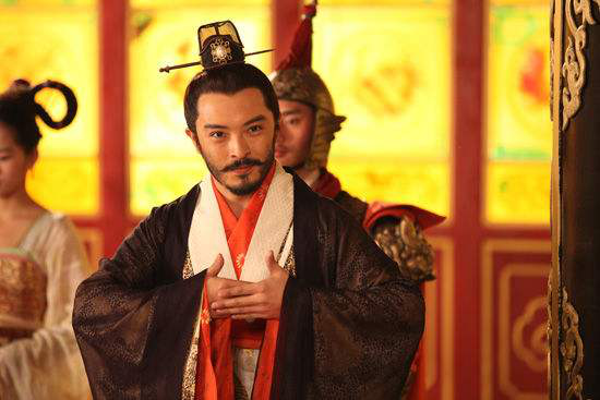 (富大龍飾演的楊廣影視形象)