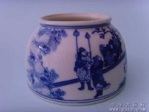 （圖）青花馬蹄尊