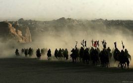 擁兵自重 擁兵自重