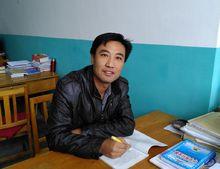 德育副主任李進