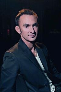 尼奧·貝奈特 尼奧·貝奈特