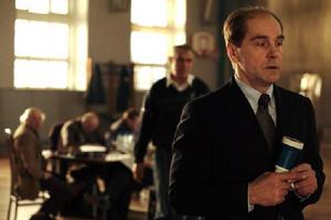 十二怒漢[俄羅斯2007年尼基塔·米哈爾科夫執導電影]