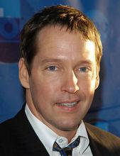 主演Michael Fairman