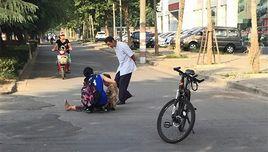 9·8淮南女生扶老人事件 9·8淮南女生扶老人事件