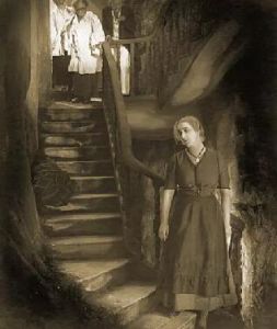 《後樓梯》 《後樓梯》