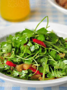 紅椒拌芹菜 紅椒拌芹菜