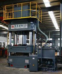 三梁四柱液壓機 三梁四柱液壓機