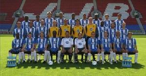 維岡競技全家福