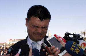 表情誇張的姚明