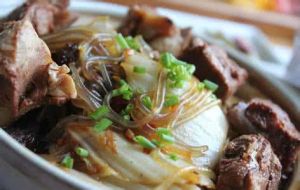 乾切牛肉白菜冬粉煲 乾切牛肉白菜冬粉煲