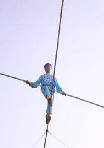 維吾爾族達瓦孜 維吾爾族達瓦孜