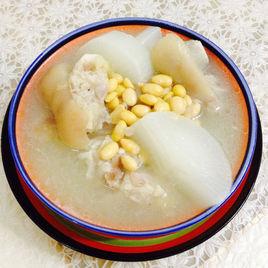 煲蘿蔔黃豆湯 煲蘿蔔黃豆湯