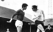 圖左為馬丁&middot;巴肯