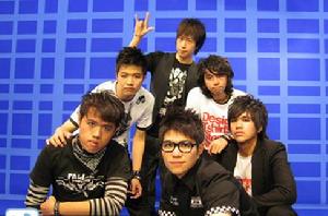 （圖）八三夭樂團