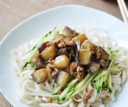 茄子汆拌麵 茄子汆拌麵