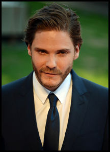 沉默的天使[2016年雅各布·沃布魯根執導美劇]