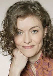 努麗雅·岡薩萊茲 努麗雅·岡薩萊茲