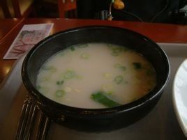 牛骨湯 牛骨湯