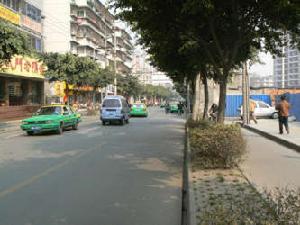 恆森·朗晴居 恆森·朗晴居