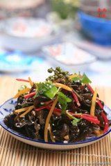 彩椒麻香拌木耳 彩椒麻香拌木耳