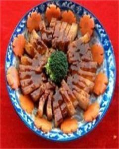 扒彩肚翠花盅 扒彩肚翠花盅