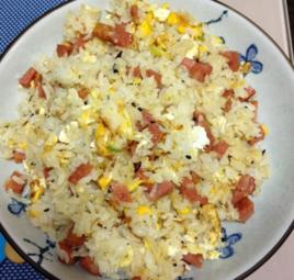 大米飯炒雞蛋 大米飯炒雞蛋