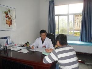 劉軍樺面診患者