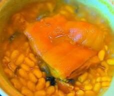 咖喱黃豆燉豬蹄 咖喱黃豆燉豬蹄