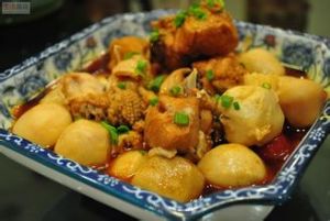 陶然芋兒雞 陶然芋兒雞