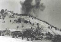志願軍向陣地發起攻擊