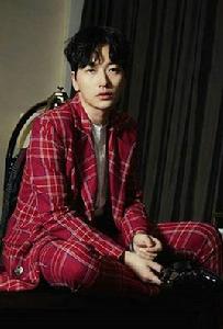 李東輝[韓國男演員]