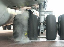 飛機防滑剎車 飛機防滑剎車