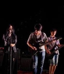 黑色雙休日 黑色雙休日