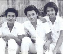 左起陳百強、張國榮、鍾保羅