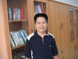 吳文俊[南京財經大學博士]