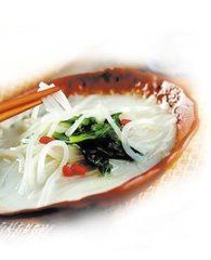 白蘿蔔煲蘆根湯 白蘿蔔煲蘆根湯