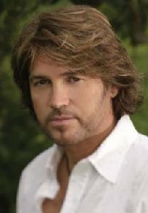 比利·雷·賽勒斯