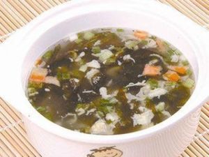 紫菜海帶湯 紫菜海帶湯
