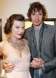 米拉·喬沃維奇與保羅·安德森