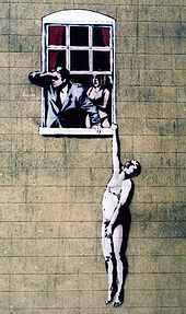 班克斯創作的一幅裸體人物圖像，繪於布里斯托一家性健康診所的外牆位置。由於受到當地居民的熱烈支持，使市議會最終決定容許它保留原貌。