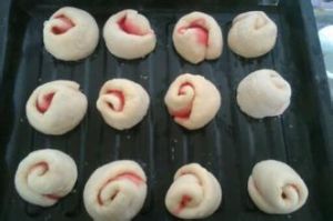 草莓麵包卷 草莓麵包卷