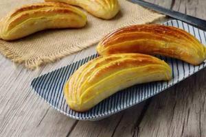 香蕉爆漿麵包