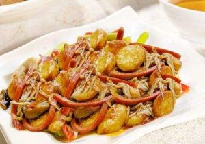 金針菇煨玉子豆腐 金針菇煨玉子豆腐