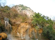 壺山瀑布